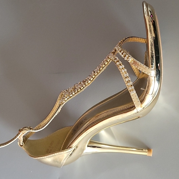 Rhinestone strappy heels! - Picture 6 of 10